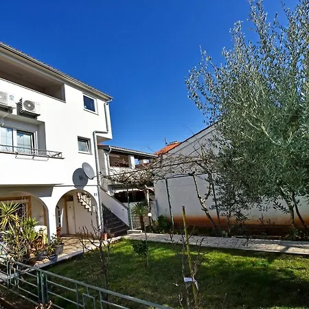 And Fun Ranka Apartment Porec